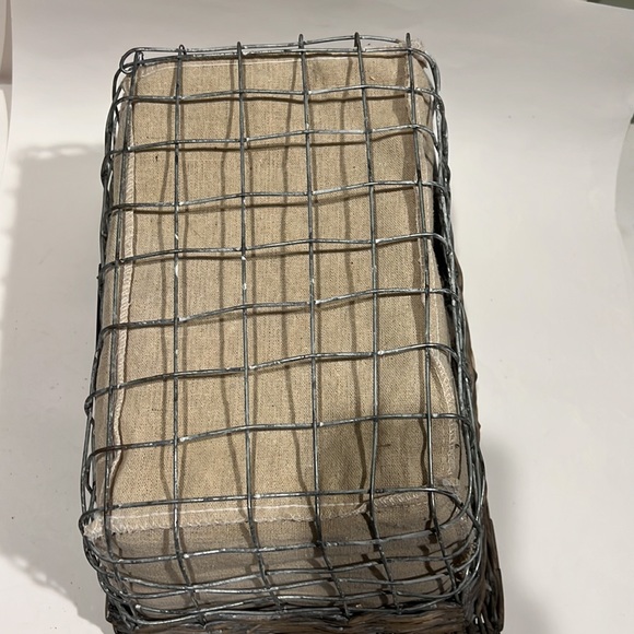 Basket Cloth Liner Handles and Lid - Picture 6 of 12